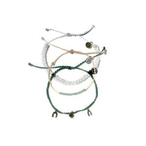 Pura Vida Bracelet Club March 2020